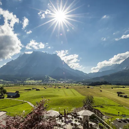 Hubertushof Hotel Lermoos