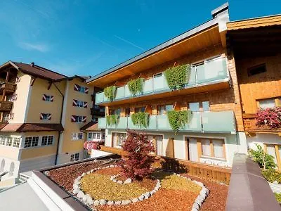 Hubertushof 3*