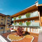 Hubertushof 3*