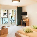 Hotel Hubertushof Lermoos
