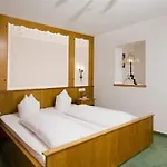 Hotel Hubertushof 3*