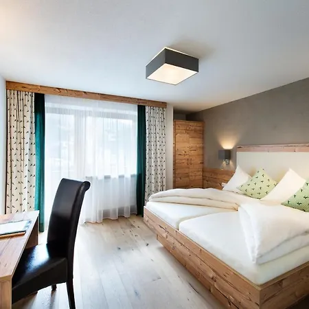 Hubertushof 3*