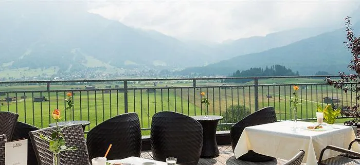 Hubertushof فندق