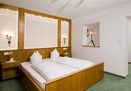 Ξενοδοχείο Hubertushof 3*